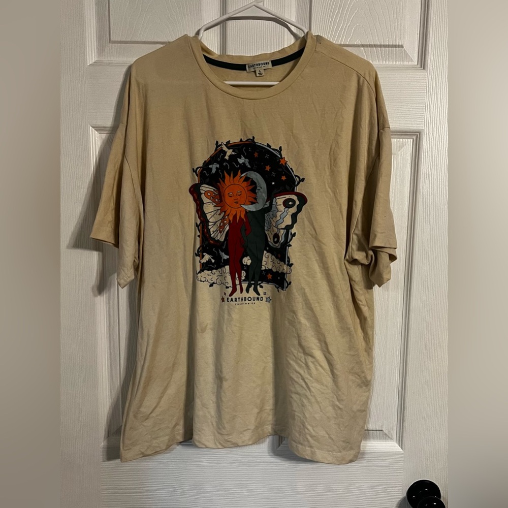 Earthbound Men’s Short Sleeve Graphic Print Tshirt Tan Size Large